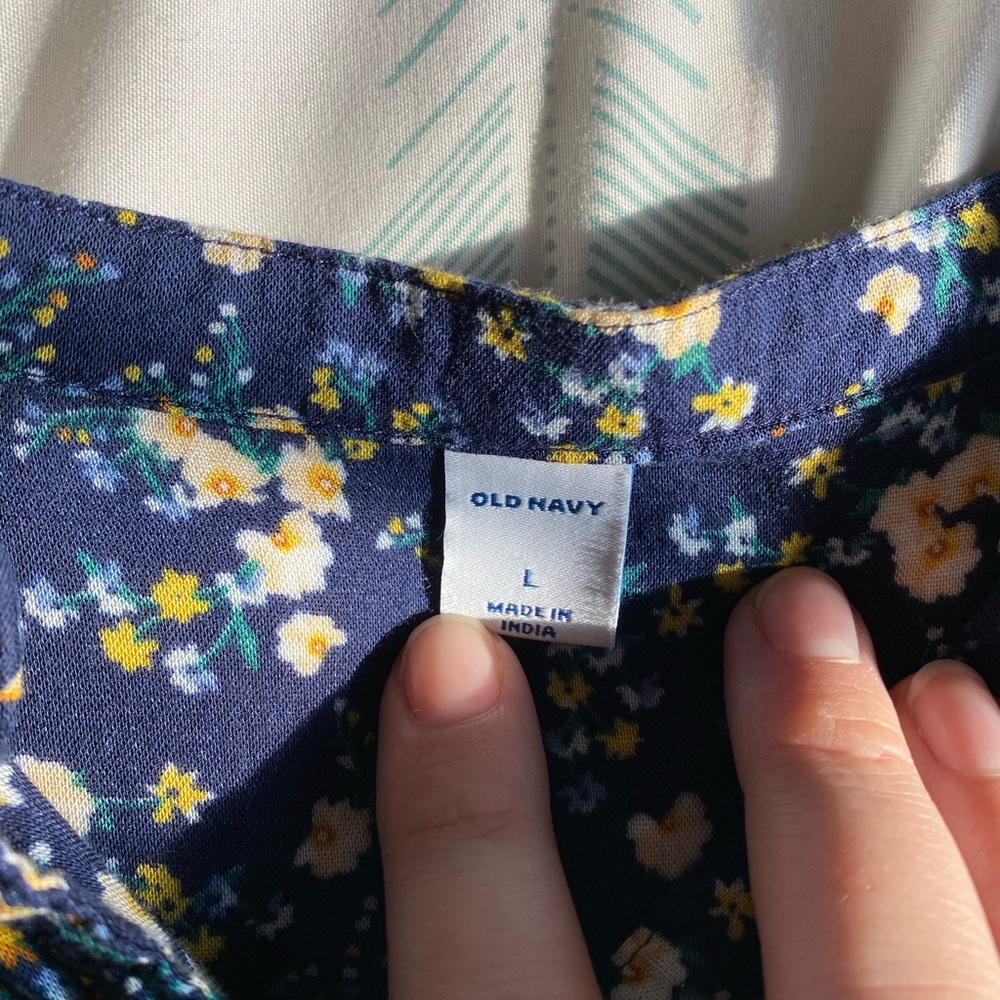 Womens floral top